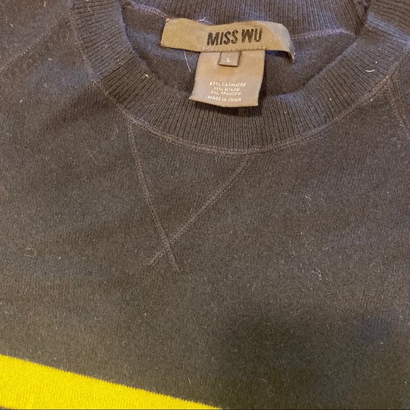 Women’s Miss Wu cashmere crew sweater - Picture 4 of 5